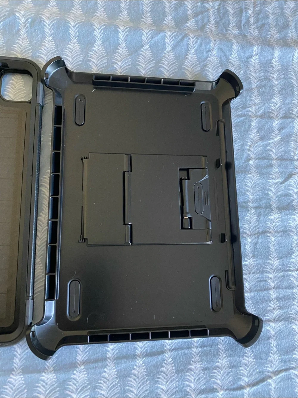 New OtterBox Defender Pro Screenless Black Case Drop+ iPad Pro 11 w/ EDU Stand